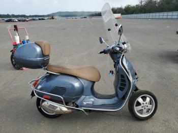 Salvage Vespa GTS 300