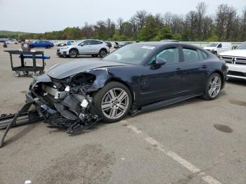  Salvage Porsche Panamera