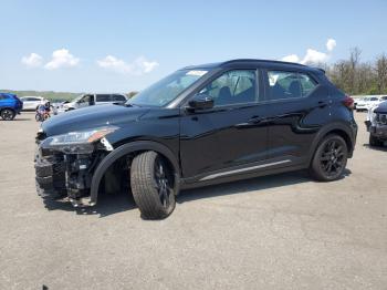 Salvage Nissan Kicks