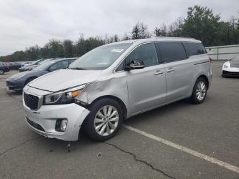  Salvage Kia Sedona