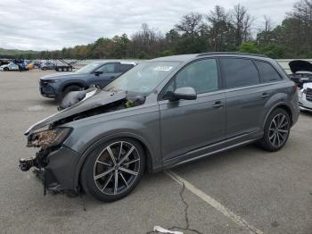  Salvage Audi Q7