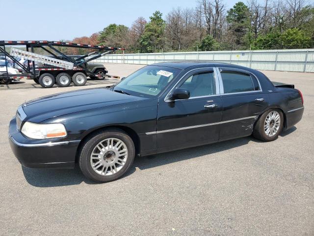  Salvage Lincoln Towncar
