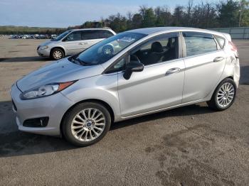  Salvage Ford Fiesta