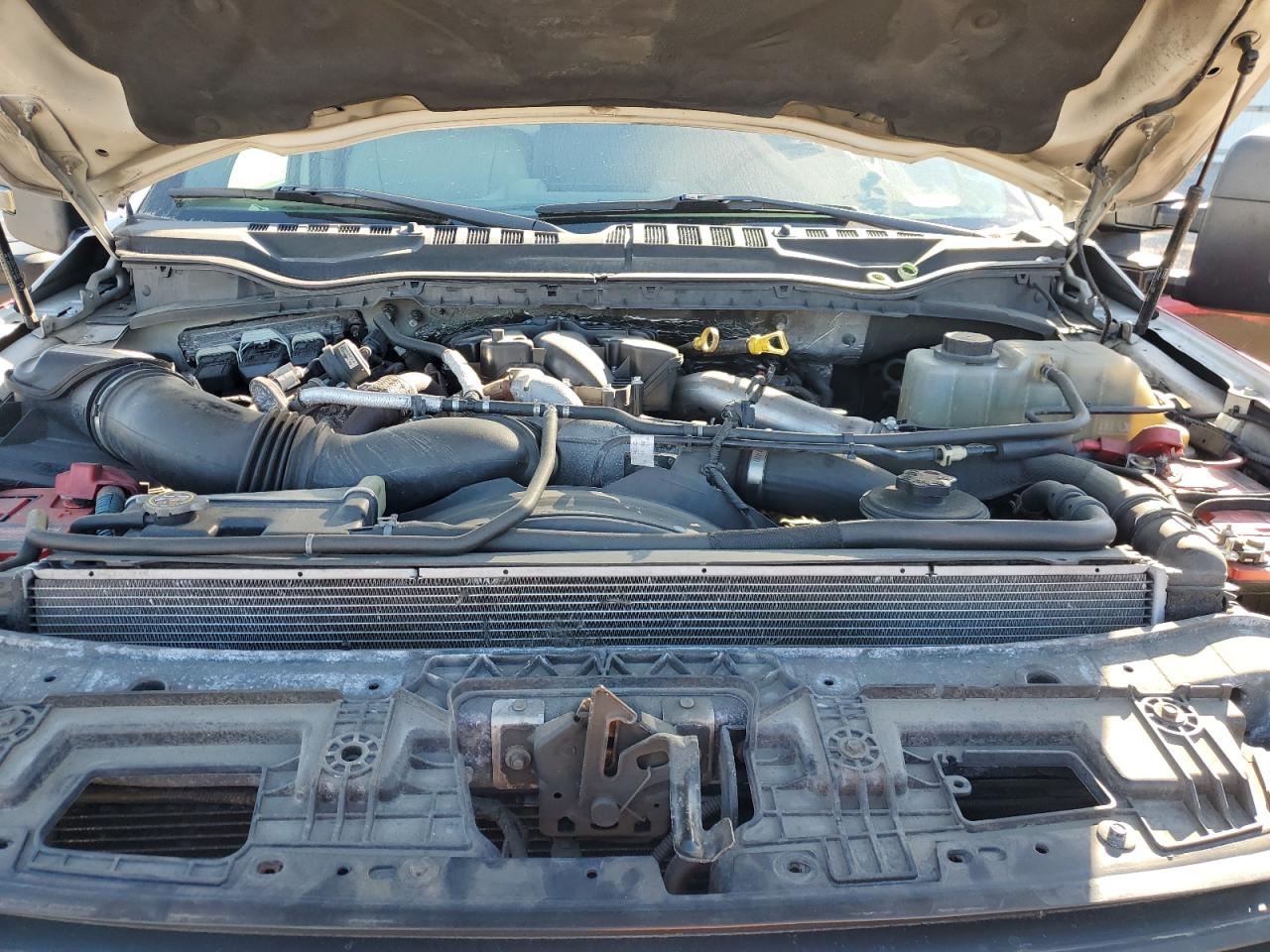 Ford F-550 Super Duty Image 11