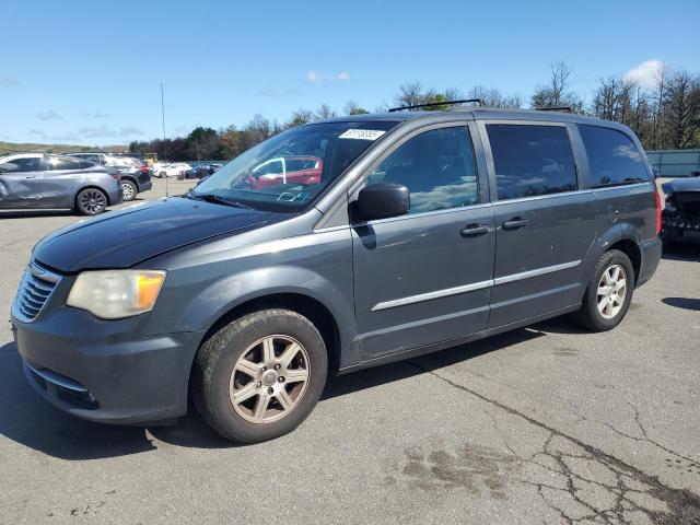  Salvage Chrysler Minivan