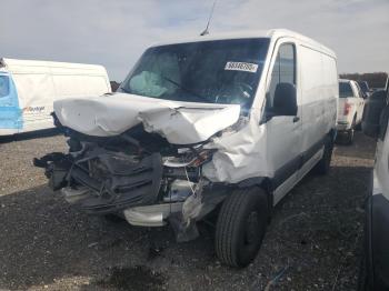  Salvage Mercedes-Benz Sprinter