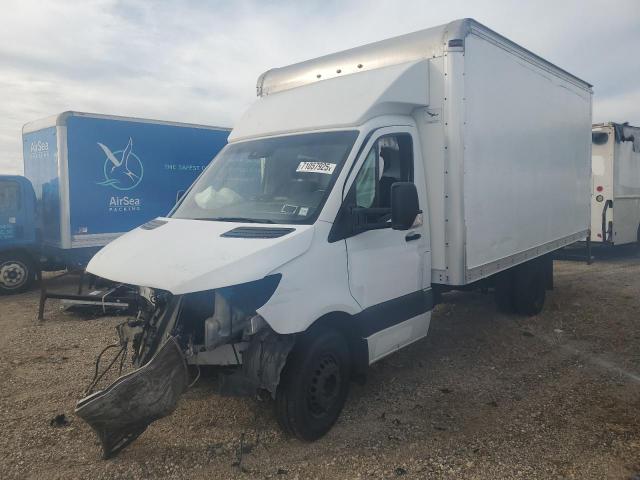 Salvage Mercedes-Benz Sprinter