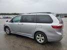 Toyota Sienna Le Image 5