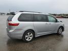 Toyota Sienna Le Image 4