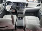 Toyota Sienna Le Image 8