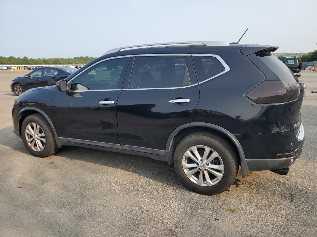 Nissan Rogue S Image 6