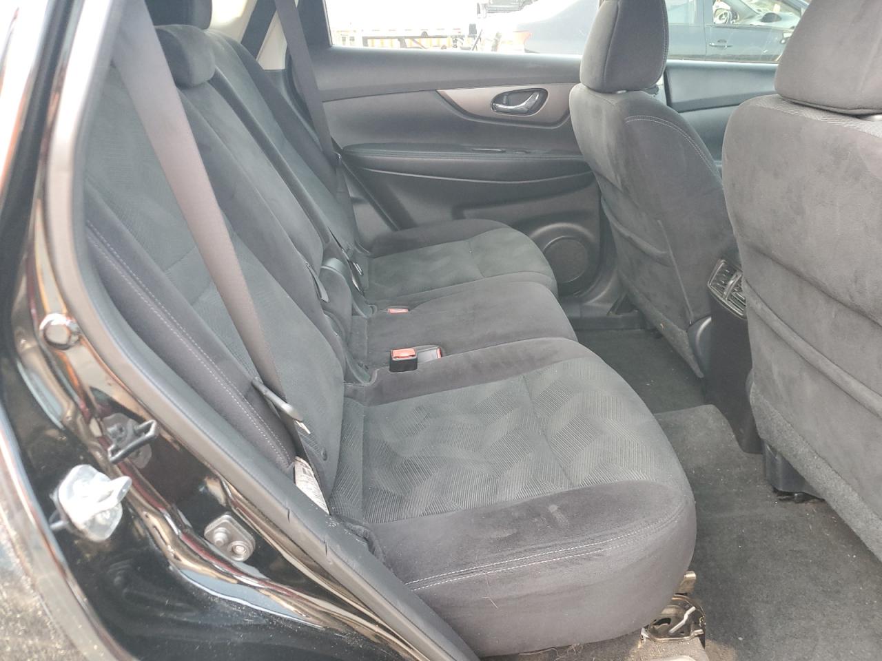 Nissan Rogue S Image 11