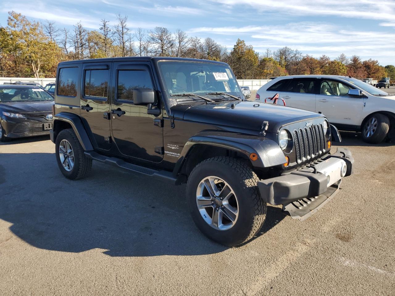Jeep Wrangler Sahara Image 6