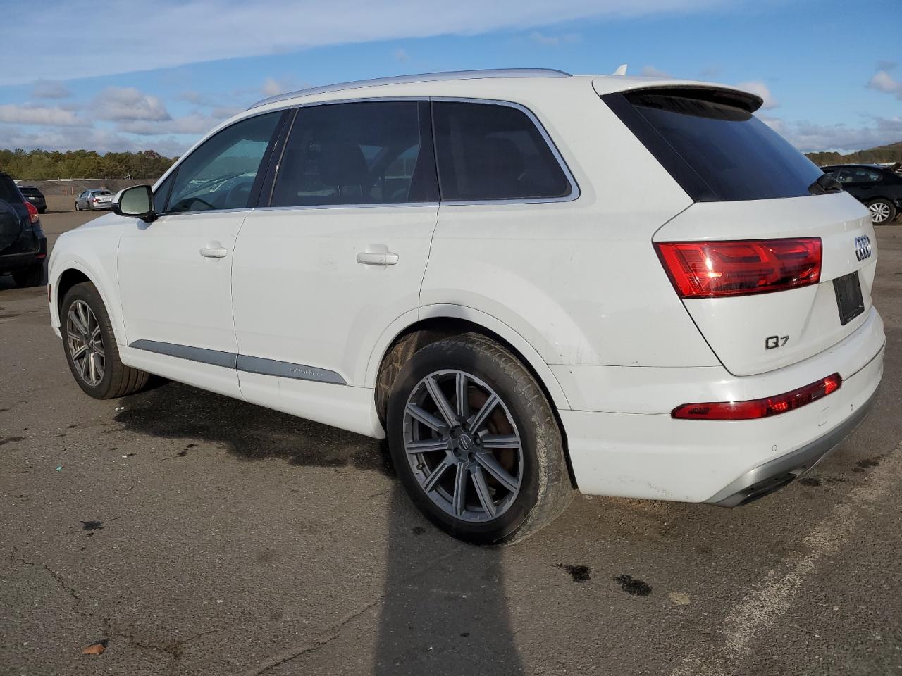 Audi Q7 Premium Plus Image 4