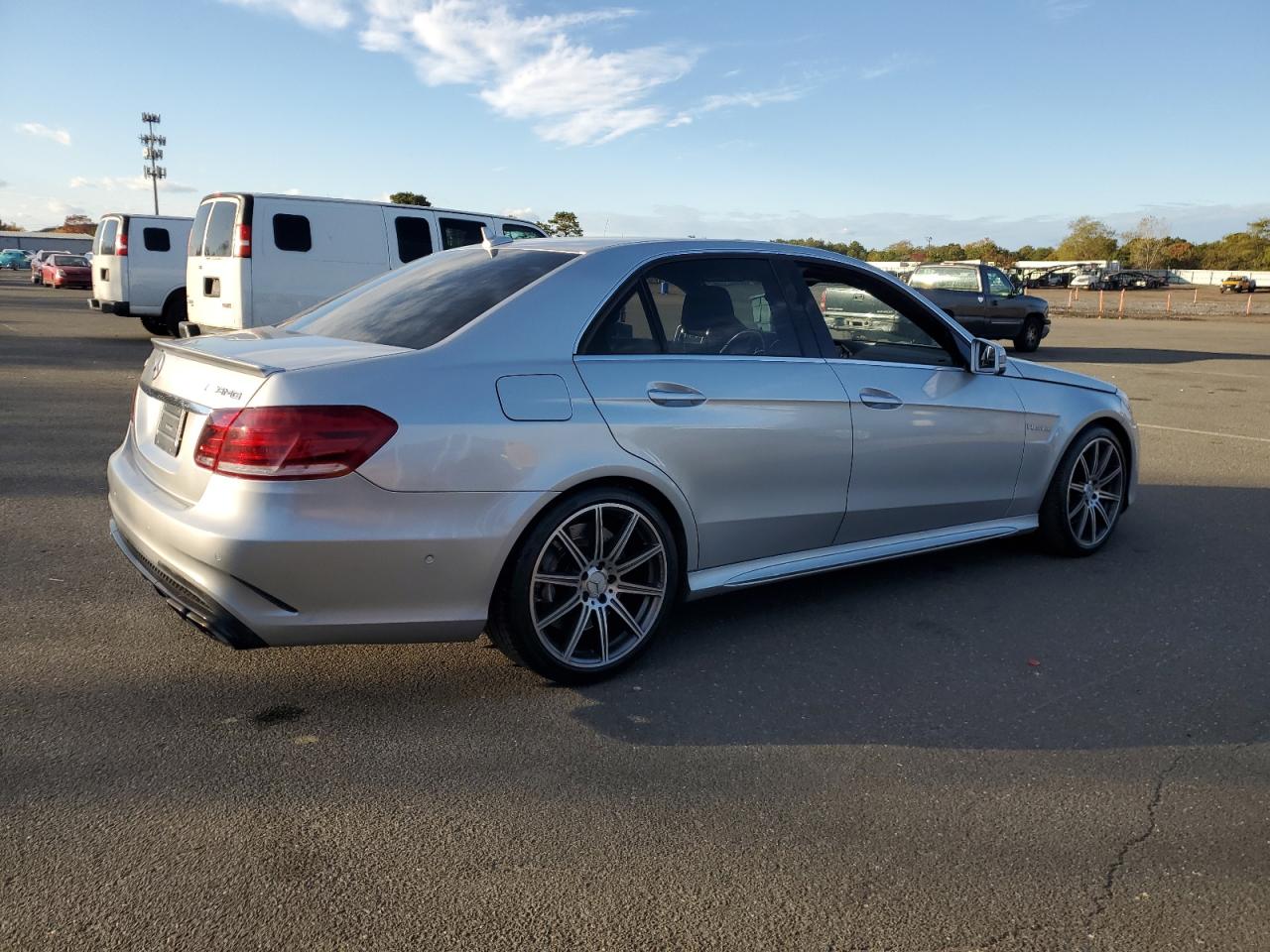Mercedes-Benz E-Class 63 Amg Image 2