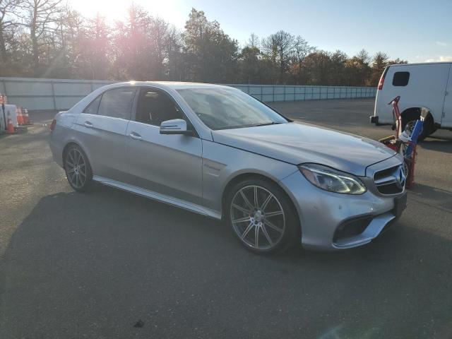 Mercedes-Benz E-Class 63 Amg Image 4