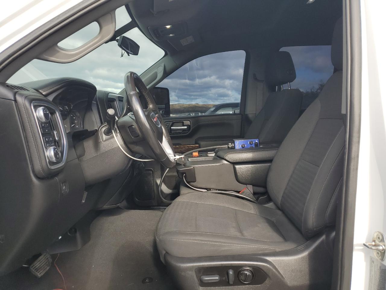 GMC Sierra K2500 Sle Image 5