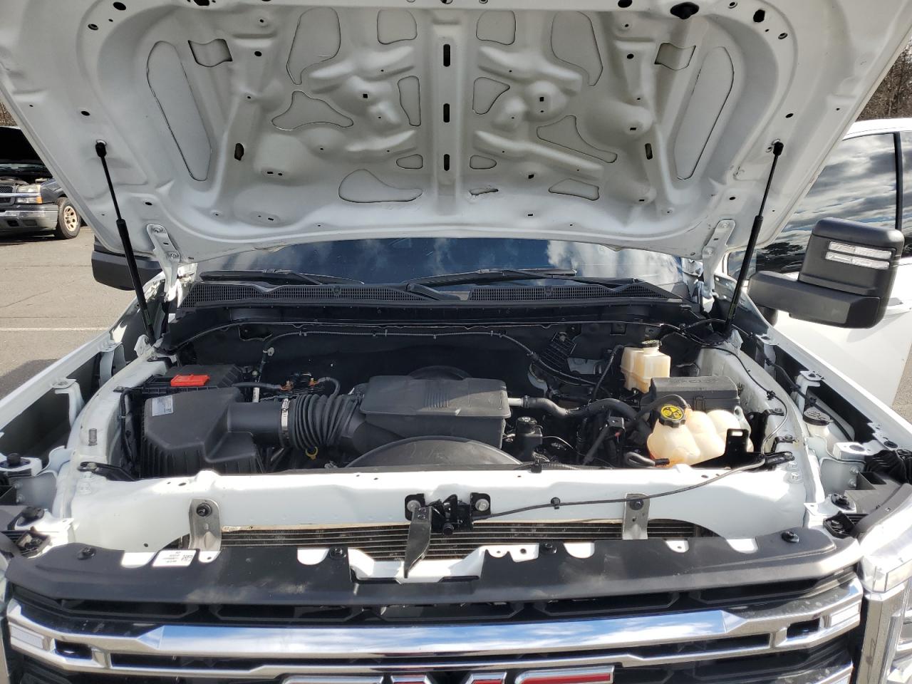 GMC Sierra K2500 Sle Image 12