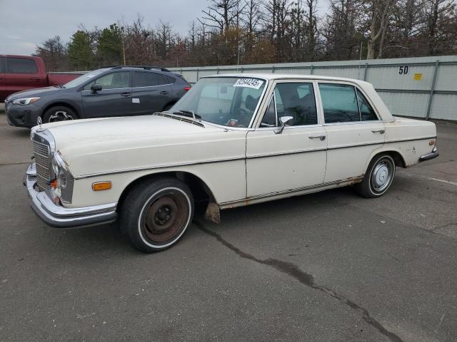  Salvage Mercedes-Benz 280-Class
