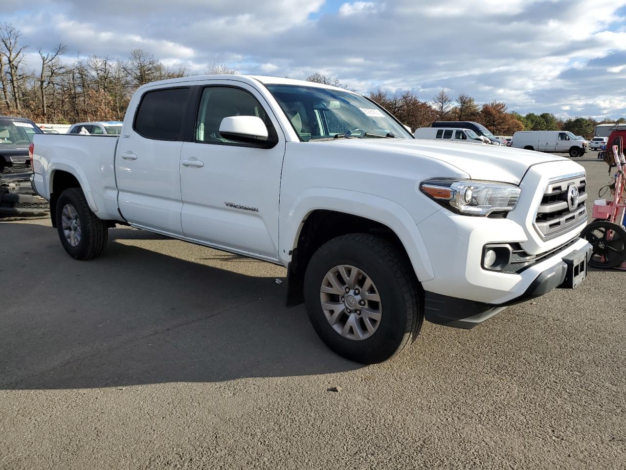 Toyota Tacoma Double Cab Image 11