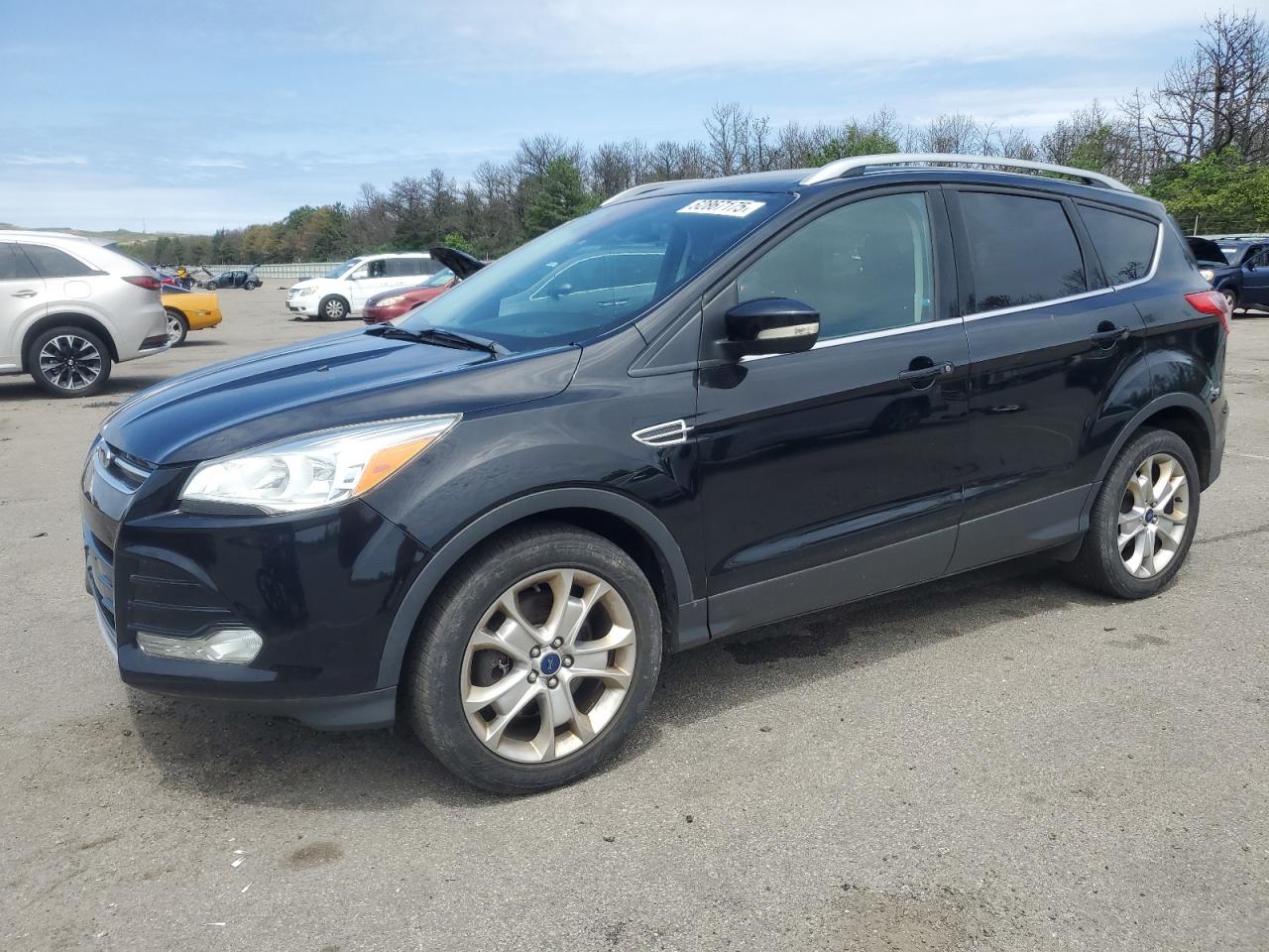 Ford Escape Titanium Image 1