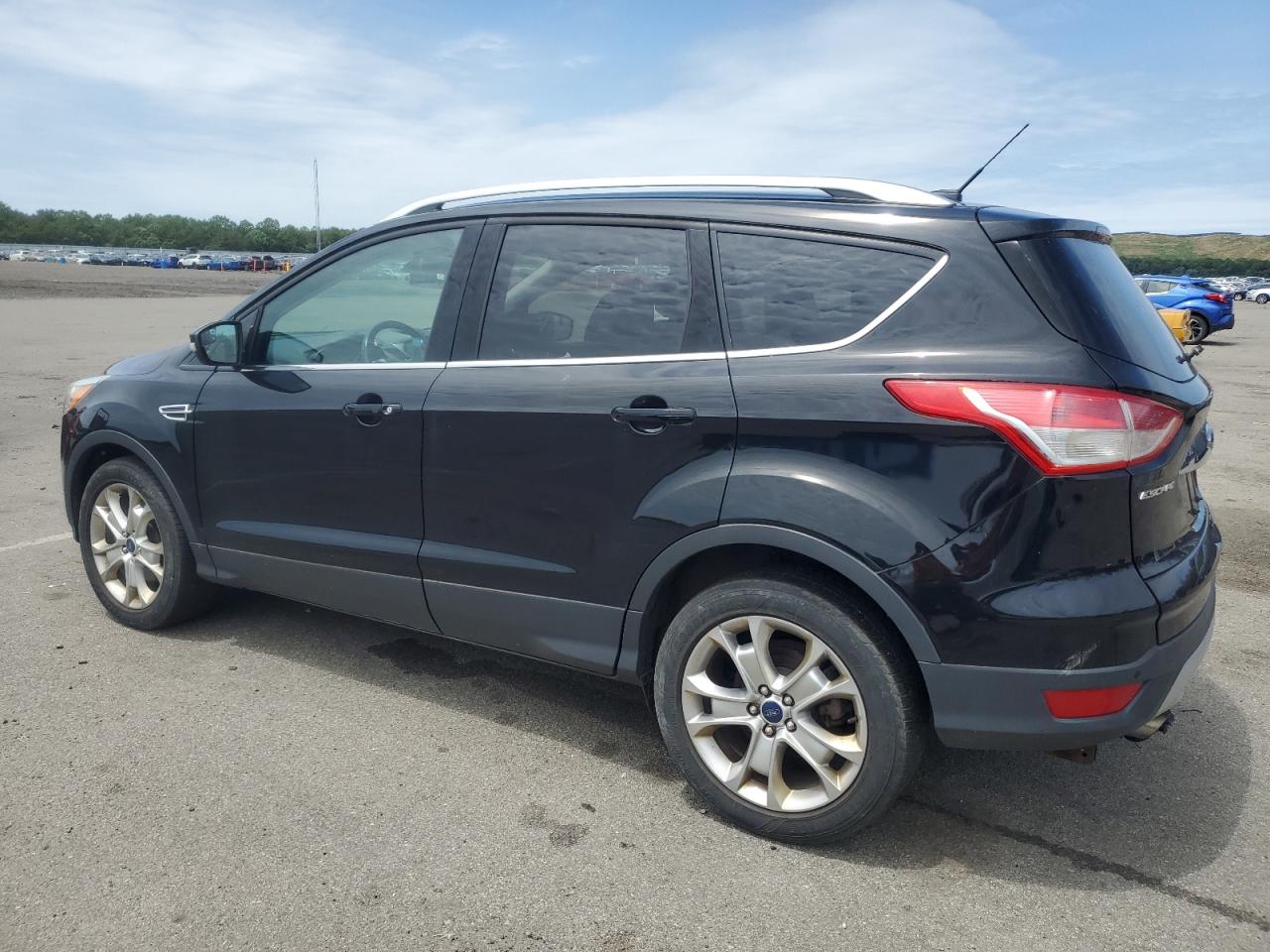 Ford Escape Titanium Image 13
