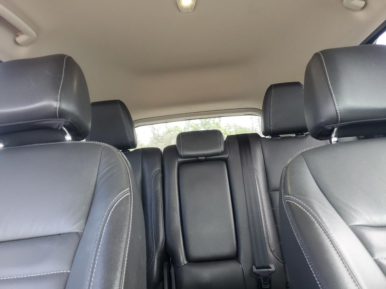 Ford Escape Titanium Image 2