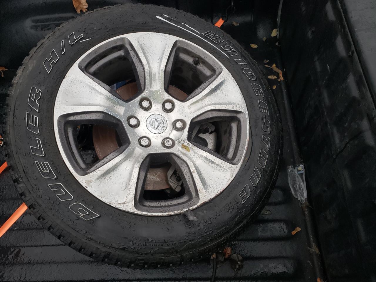 Ram 1500 Laramie Image 12