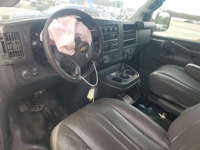 Chevrolet Express Image 2