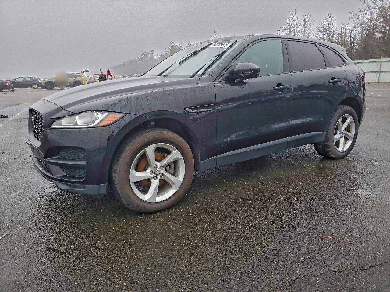 Jaguar F-PACE Premium Image 1