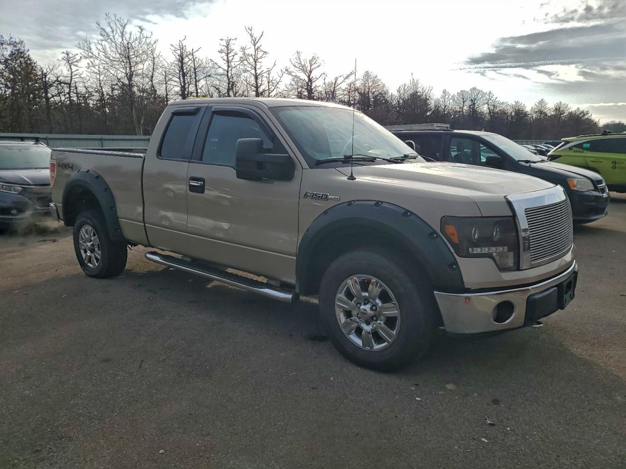 Ford F-150 Super Cab Image 2