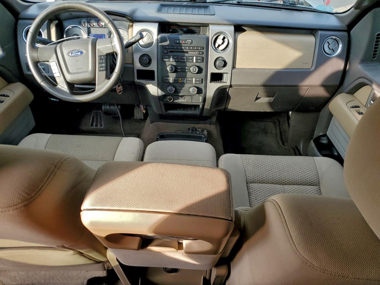 Ford F-150 Super Cab Image 7