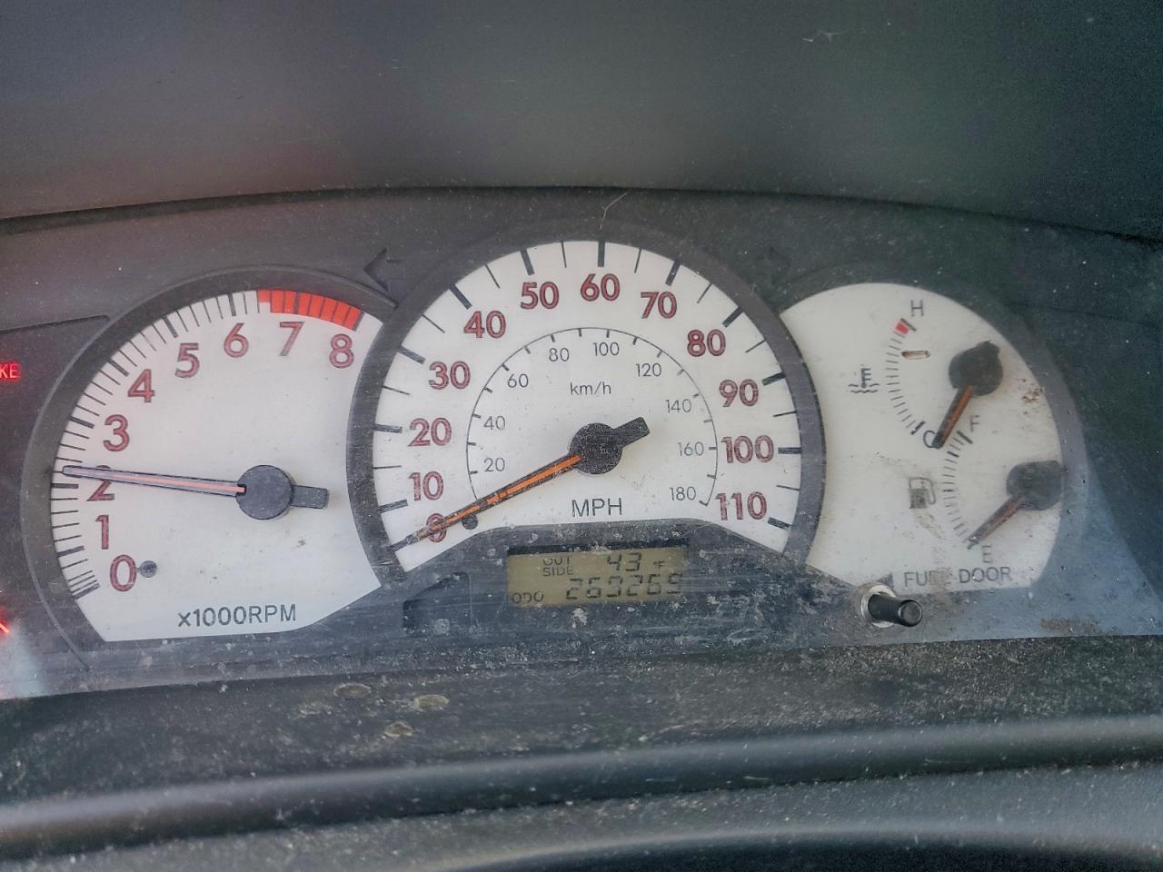 Toyota Corolla Ce Image 7