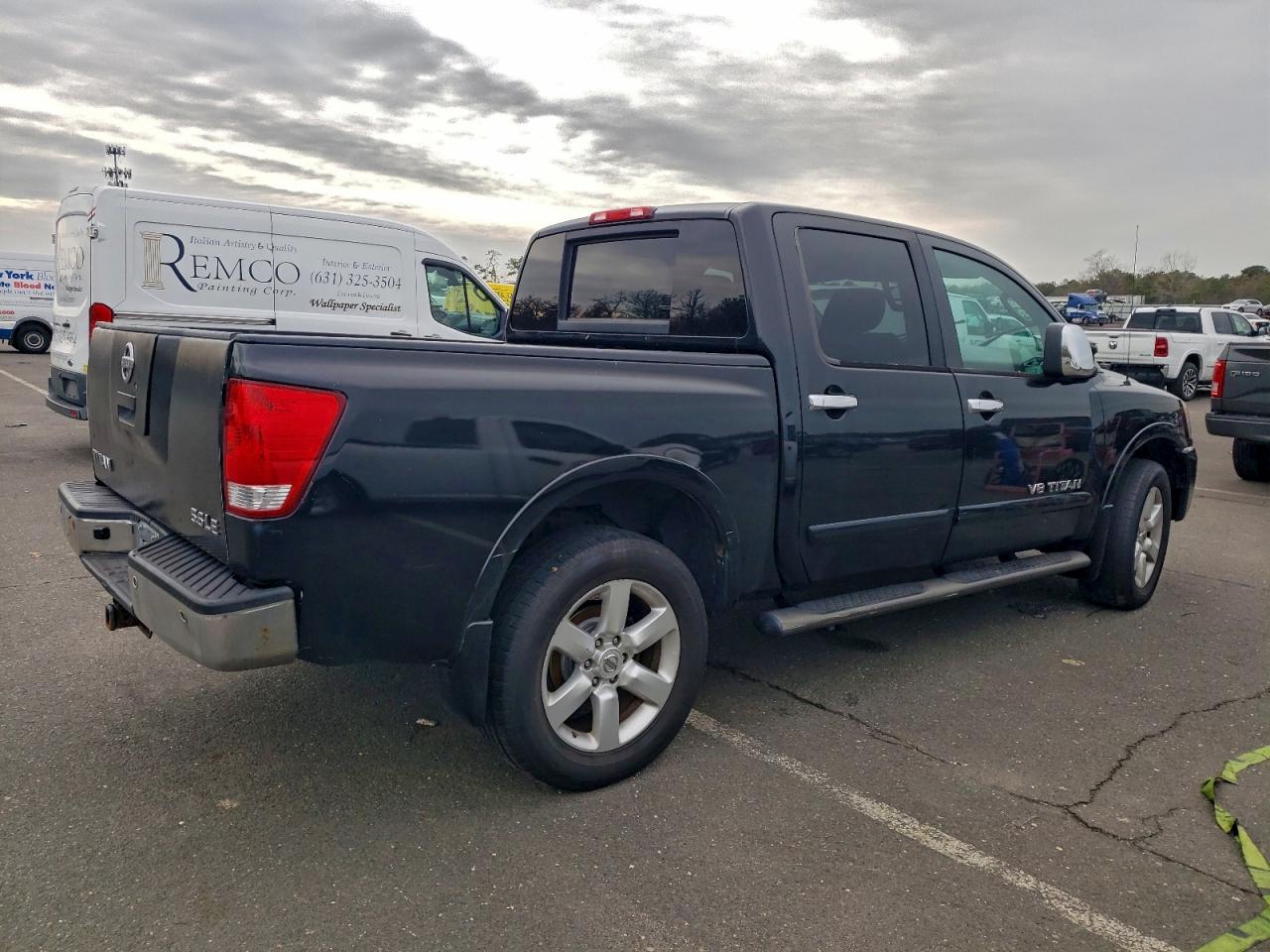 Nissan Titan Xe Image 6