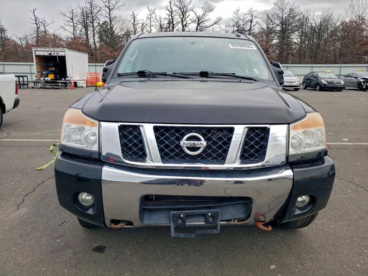 Nissan Titan Xe Image 5