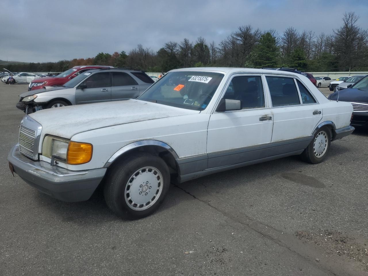 Mercedes-Benz 560-Class Sel Image 1