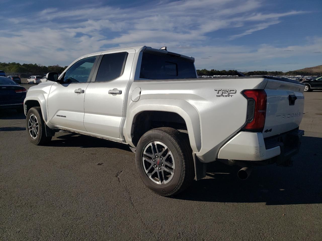Toyota Tacoma Double Cab Image 4