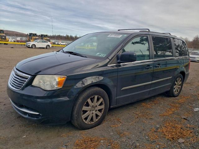  Salvage Chrysler Minivan
