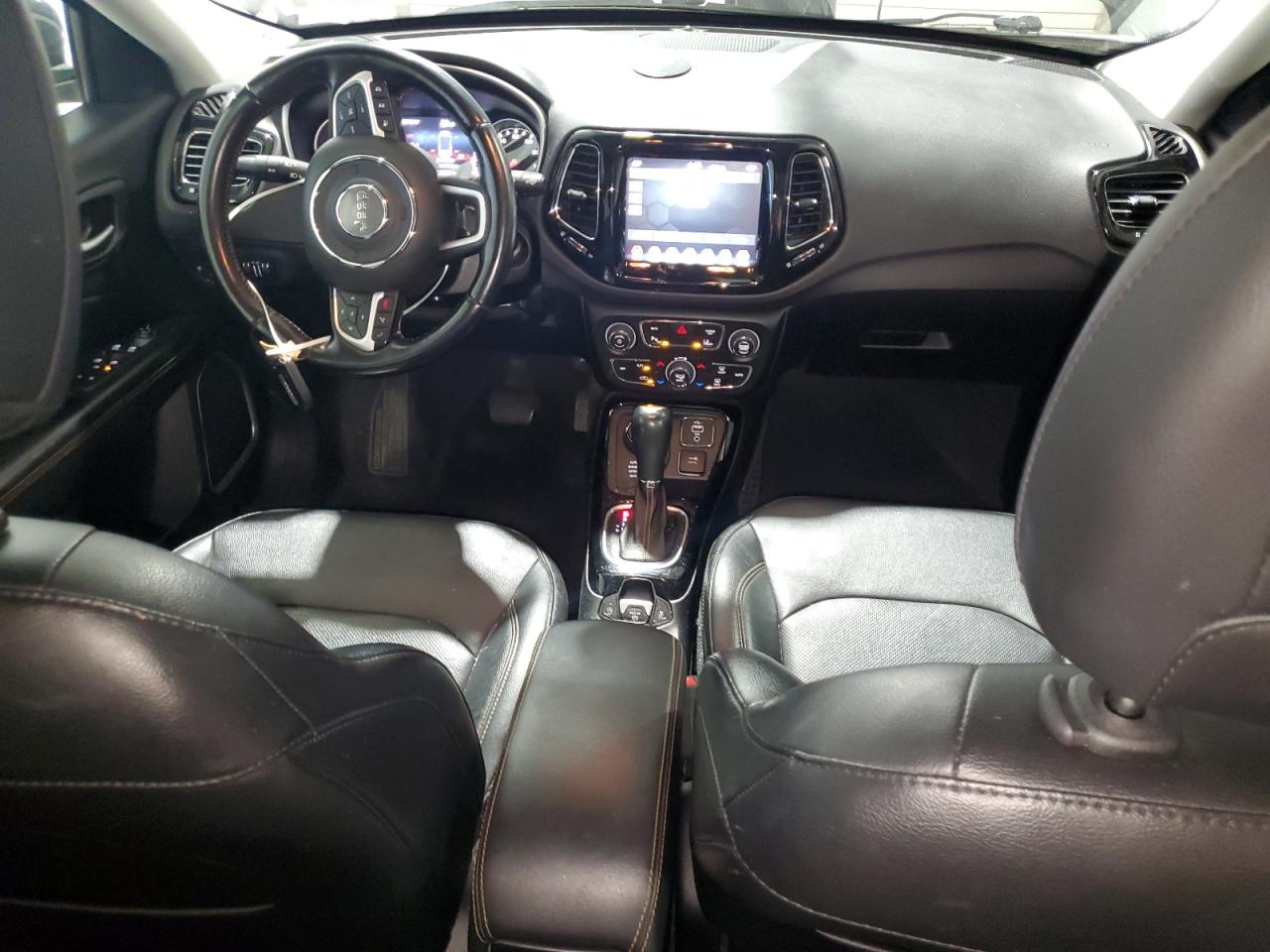 Jeep Compass Limited Image 3