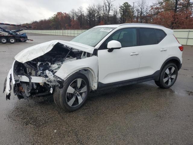  Salvage Volvo XC40