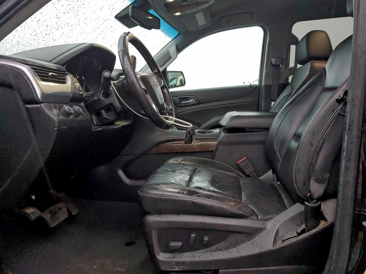 Chevrolet Suburban K1500 Lt Image 3