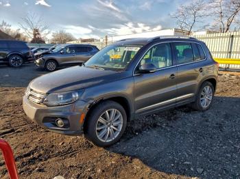 Salvage Volkswagen Tiguan