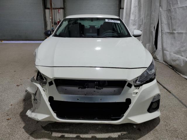 Nissan Altima S Image 5