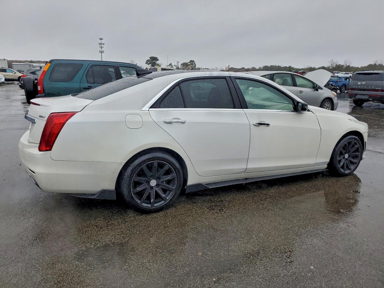 Cadillac CTS Luxury Collection Image 2