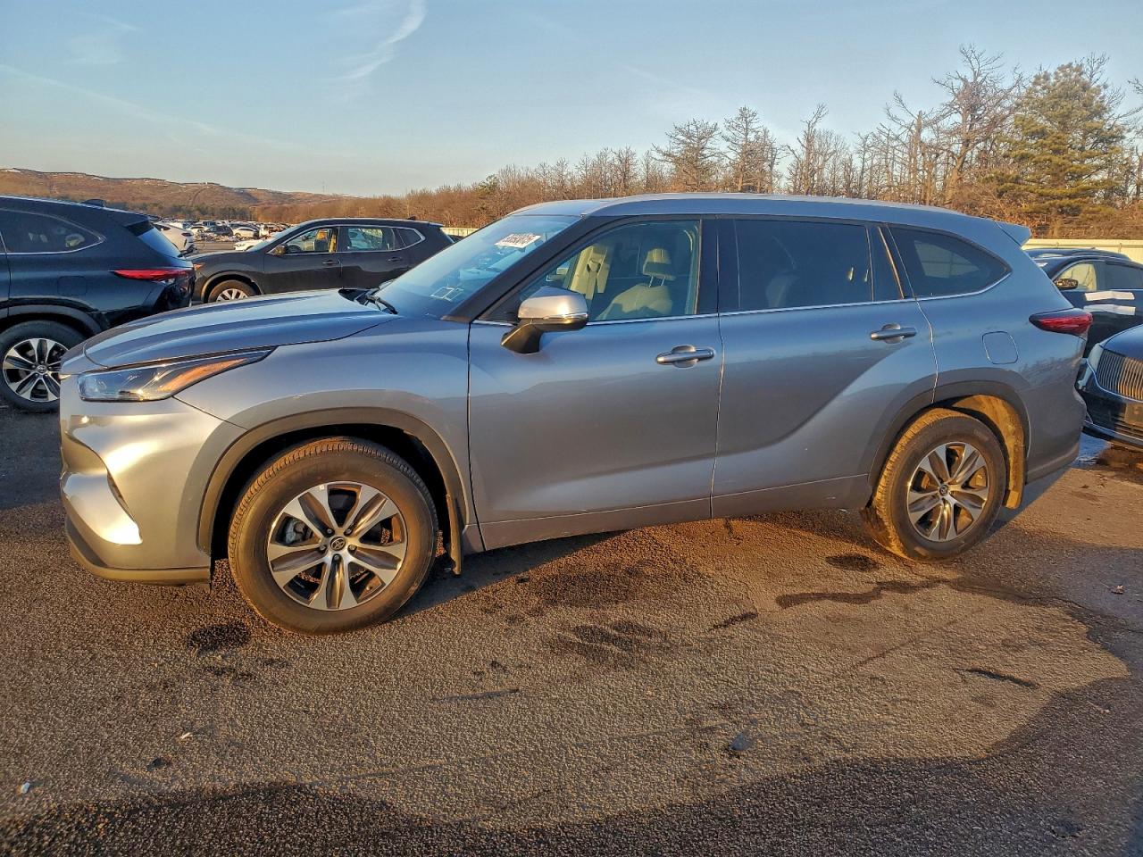 Toyota Highlander Xle Image 1