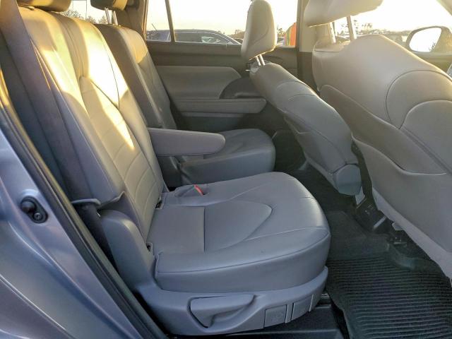 Toyota Highlander Xle Image 11