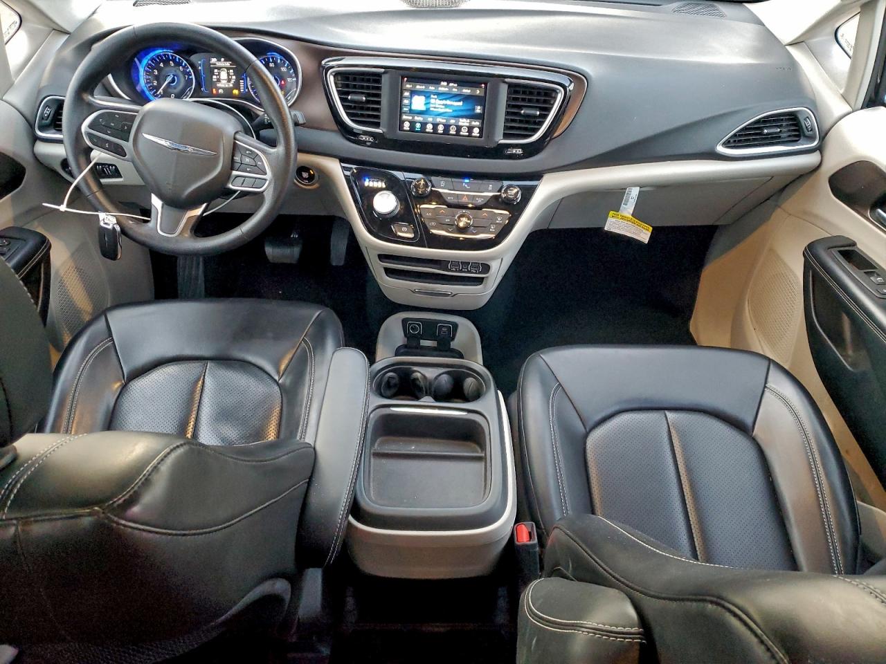 Chrysler Minivan Lxi Image 12