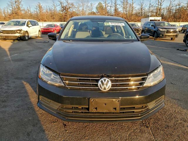 Volkswagen Jetta S Image 8