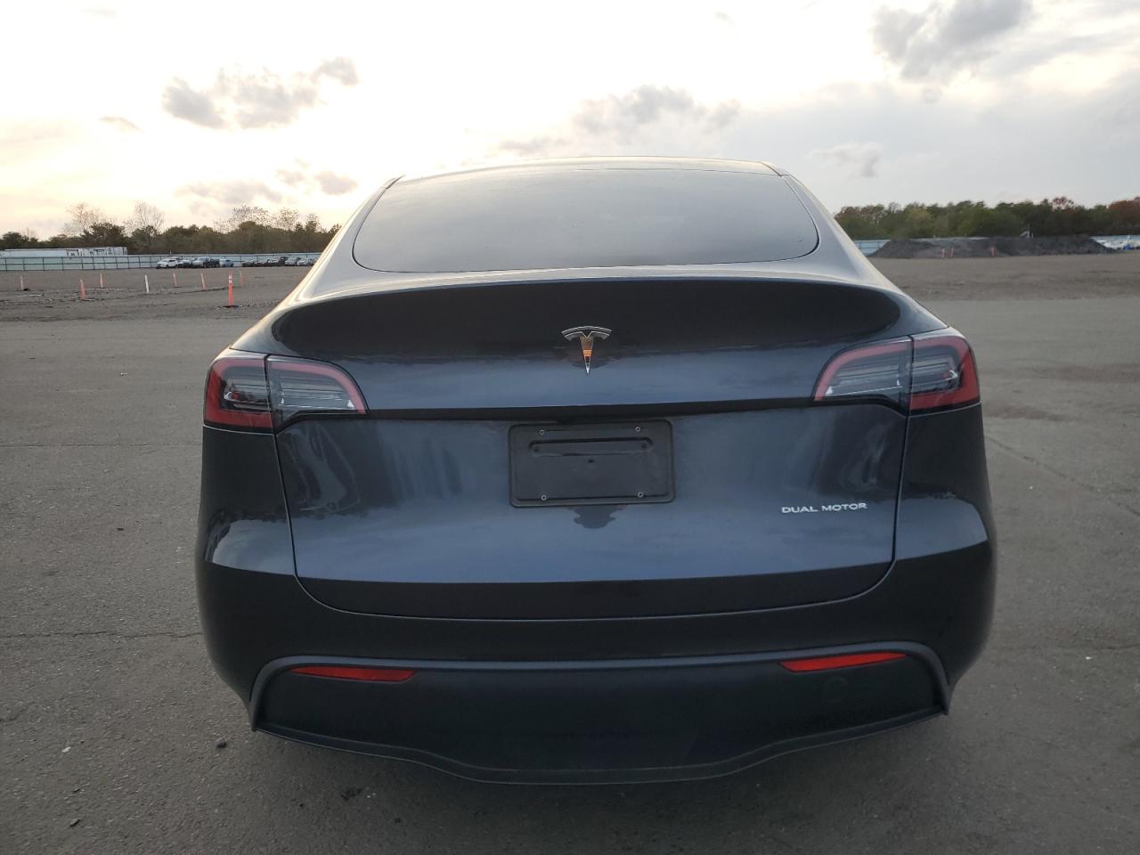 Tesla Model Y Image 7