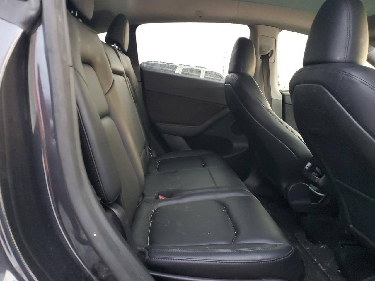 Tesla Model Y Image 11